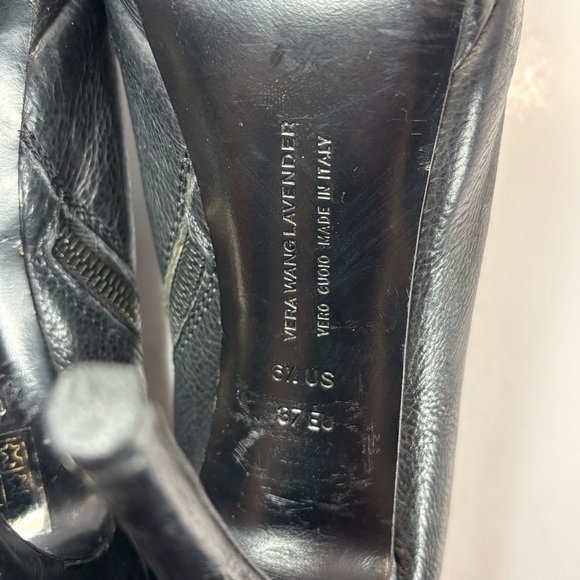 Vera Wang Lavender Black Heeled Booties Women Sz 6.5- Quiet Luxury Vtg Peep Toe - Picture 9 of 10